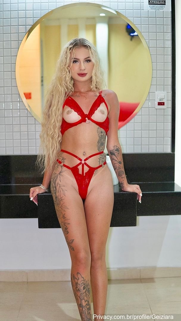 NOVINHA PUTINHA 🤌🏻😈