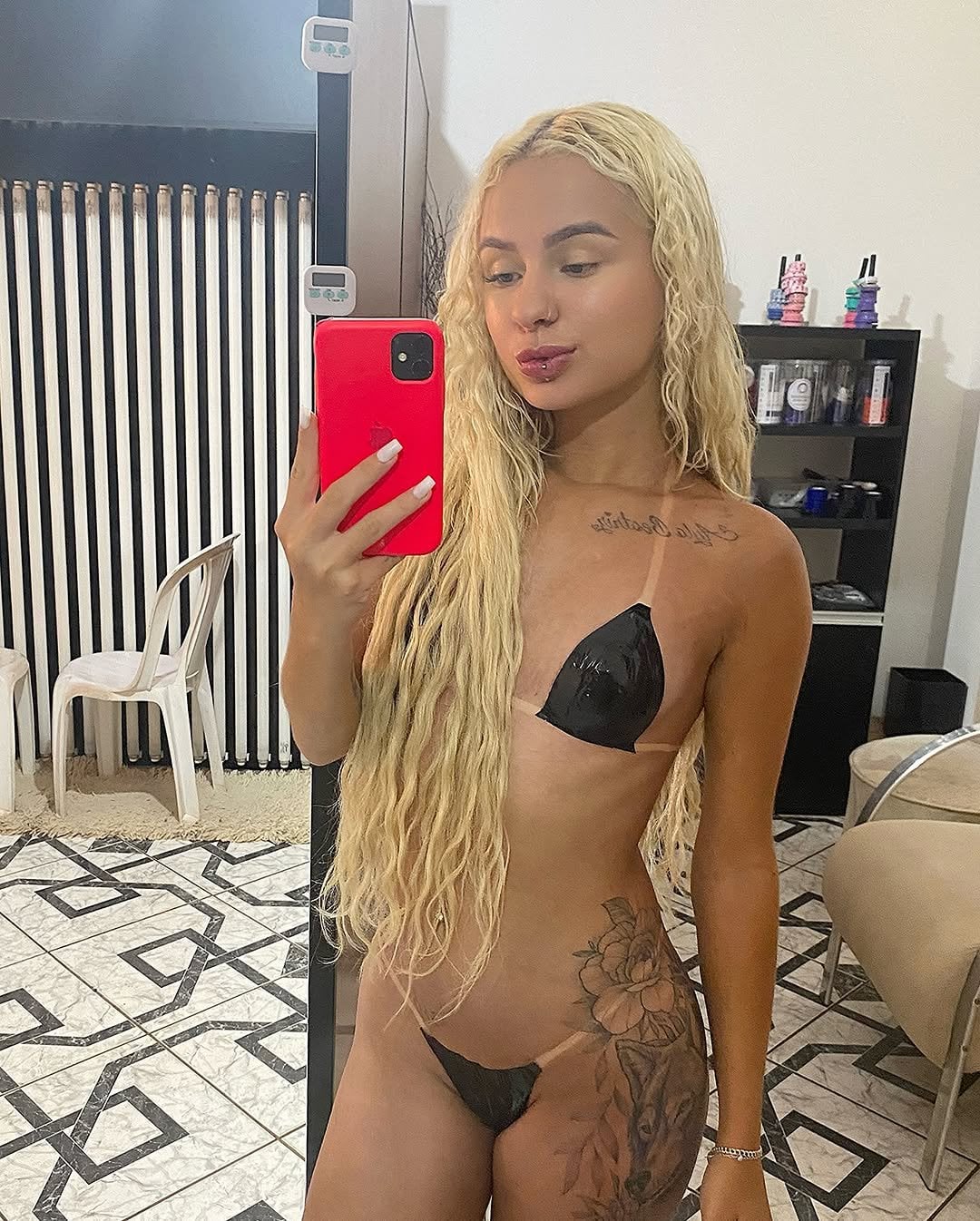 NOVINHA PUTINHA 🤌🏻😈