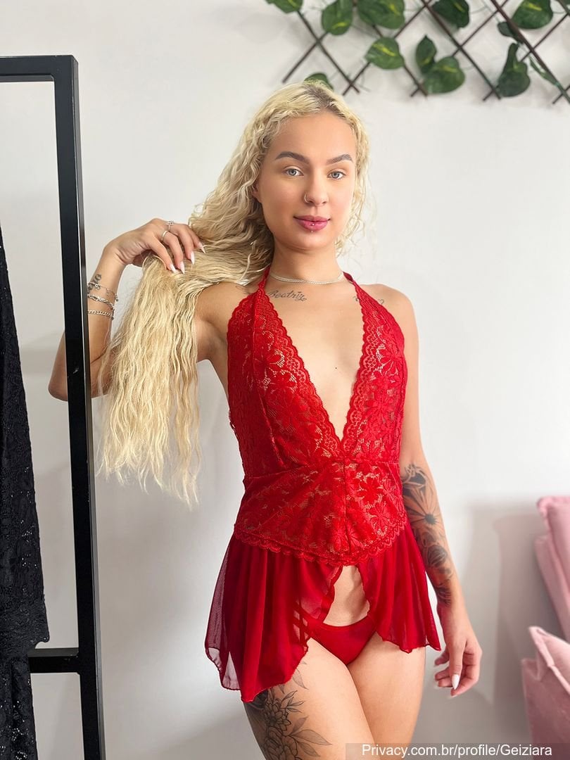 NOVINHA PUTINHA 🤌🏻😈